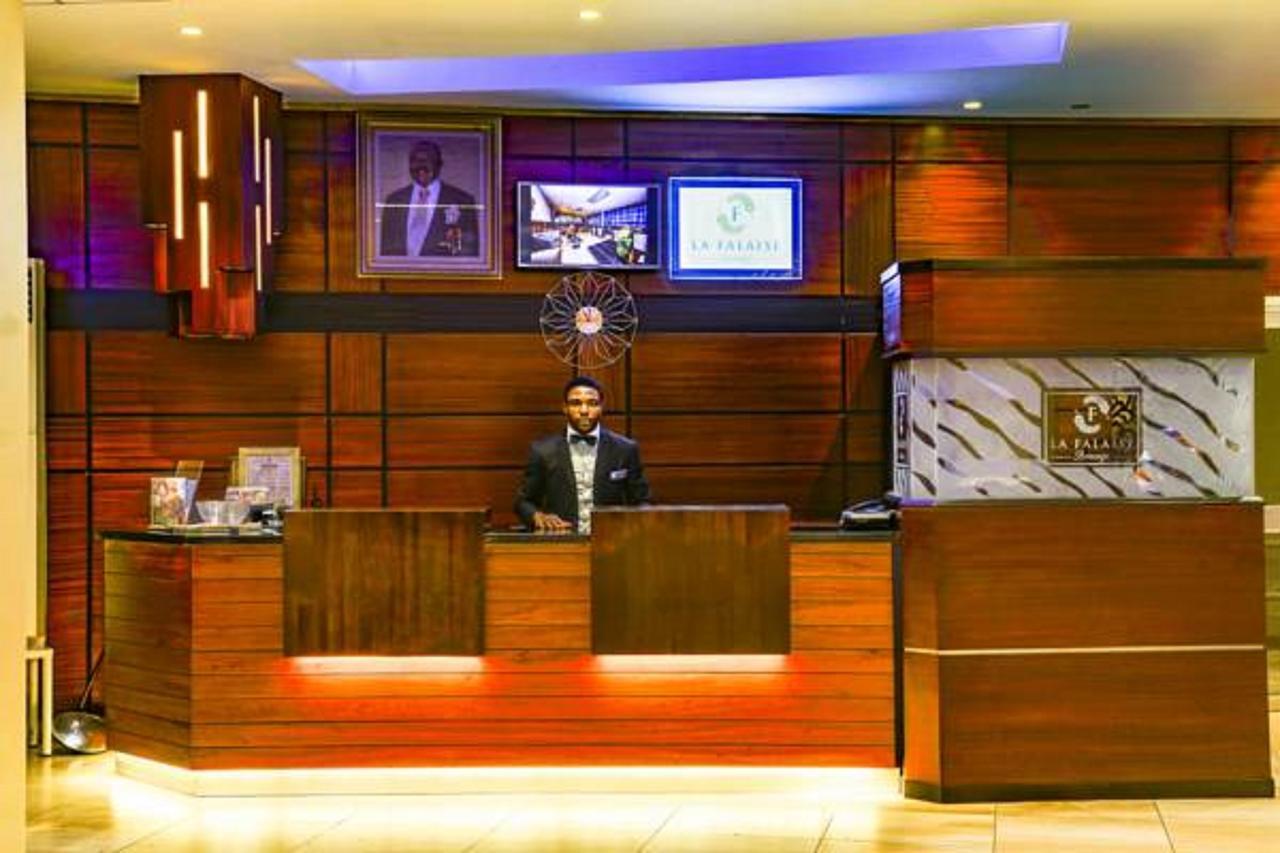 Hotel La Falaise Bonanjo Douala Ngoại thất bức ảnh