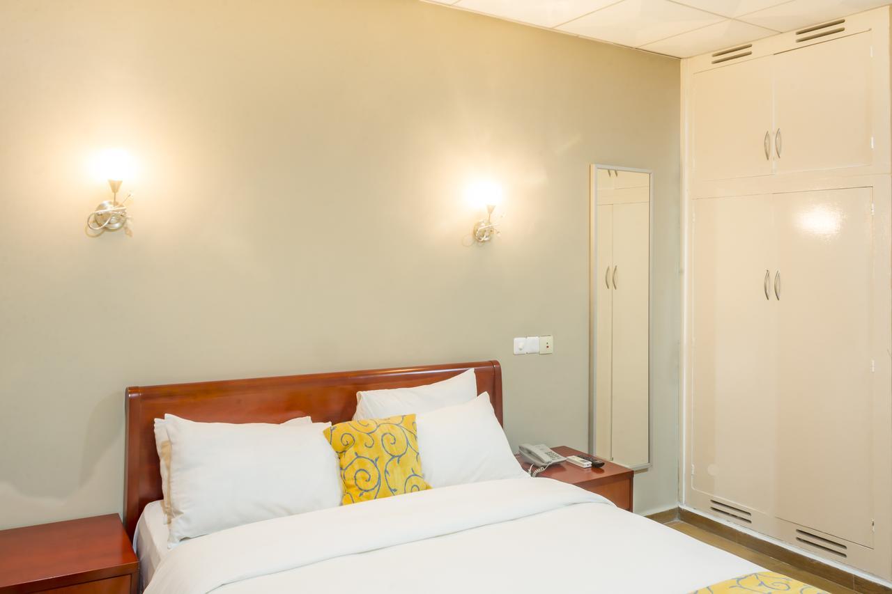 Hotel La Falaise Bonanjo Douala Ngoại thất bức ảnh