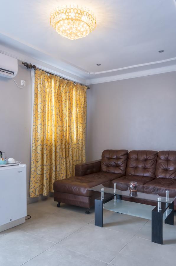 Hotel La Falaise Bonanjo Douala Ngoại thất bức ảnh